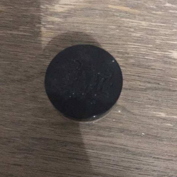 Kat Von D Trial Size Setting Powder - Picture 1 of 2